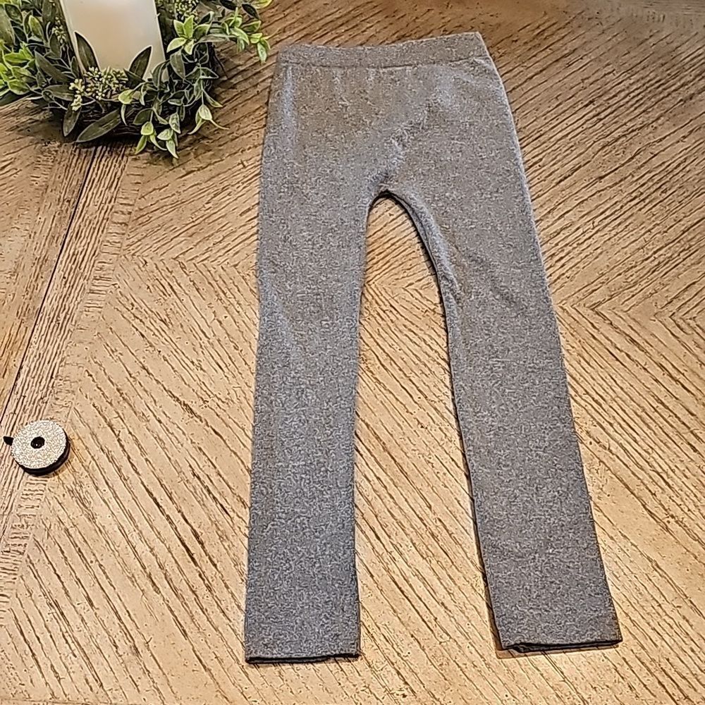 Gray thick Leggings size 7/17 Star Ride